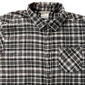 Columbia Sportswear Black & Gray Plaid Flannel Button Up Long Sleeve Shirt Sz‎ M
